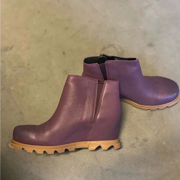 Sorel Joan of Artic Wedge III Boots - Picture 3 of 11